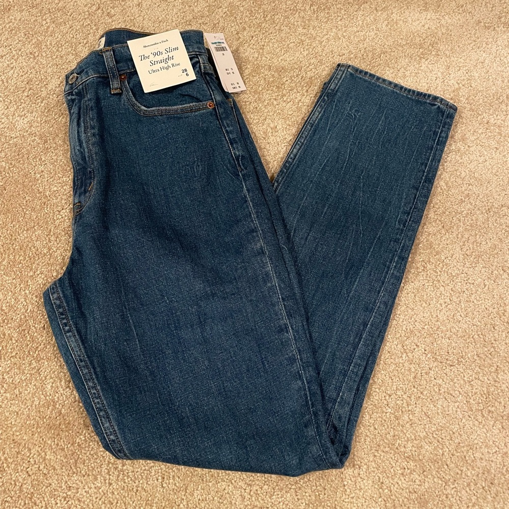 A&F 90s slim straight ultra high rise jeans 28/6
